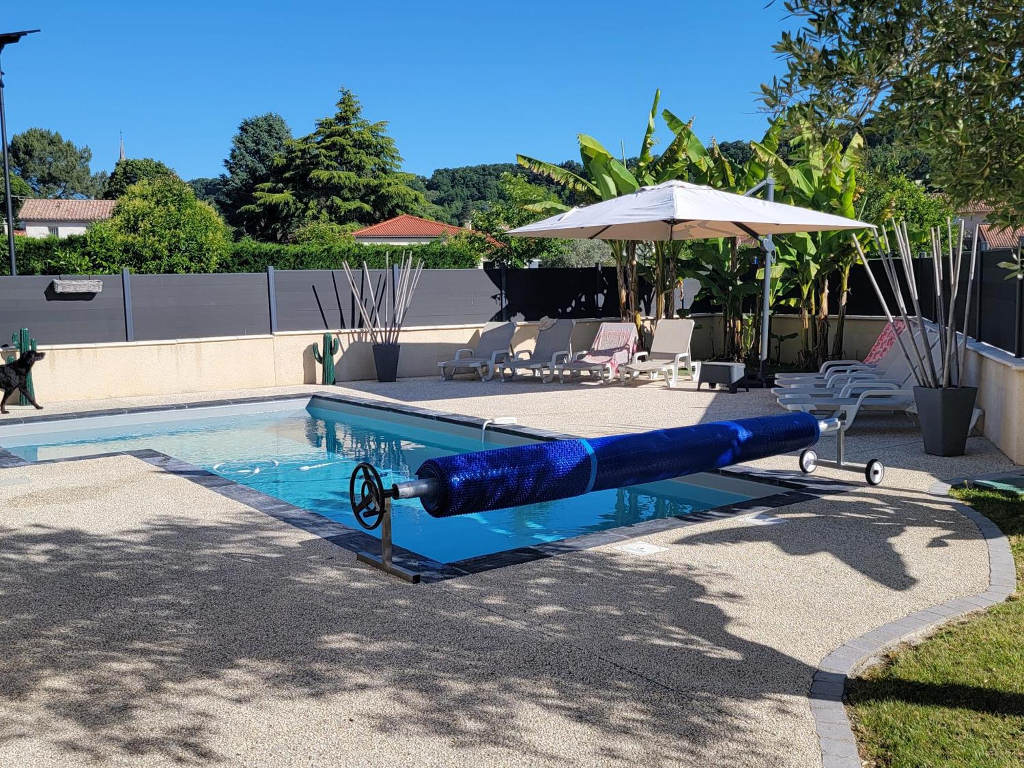 Bon-Encontre Villa Des Oliviers Sublime Villa Avec Piscine Chauffee Et Privee Et Baby Foot מראה חיצוני תמונה