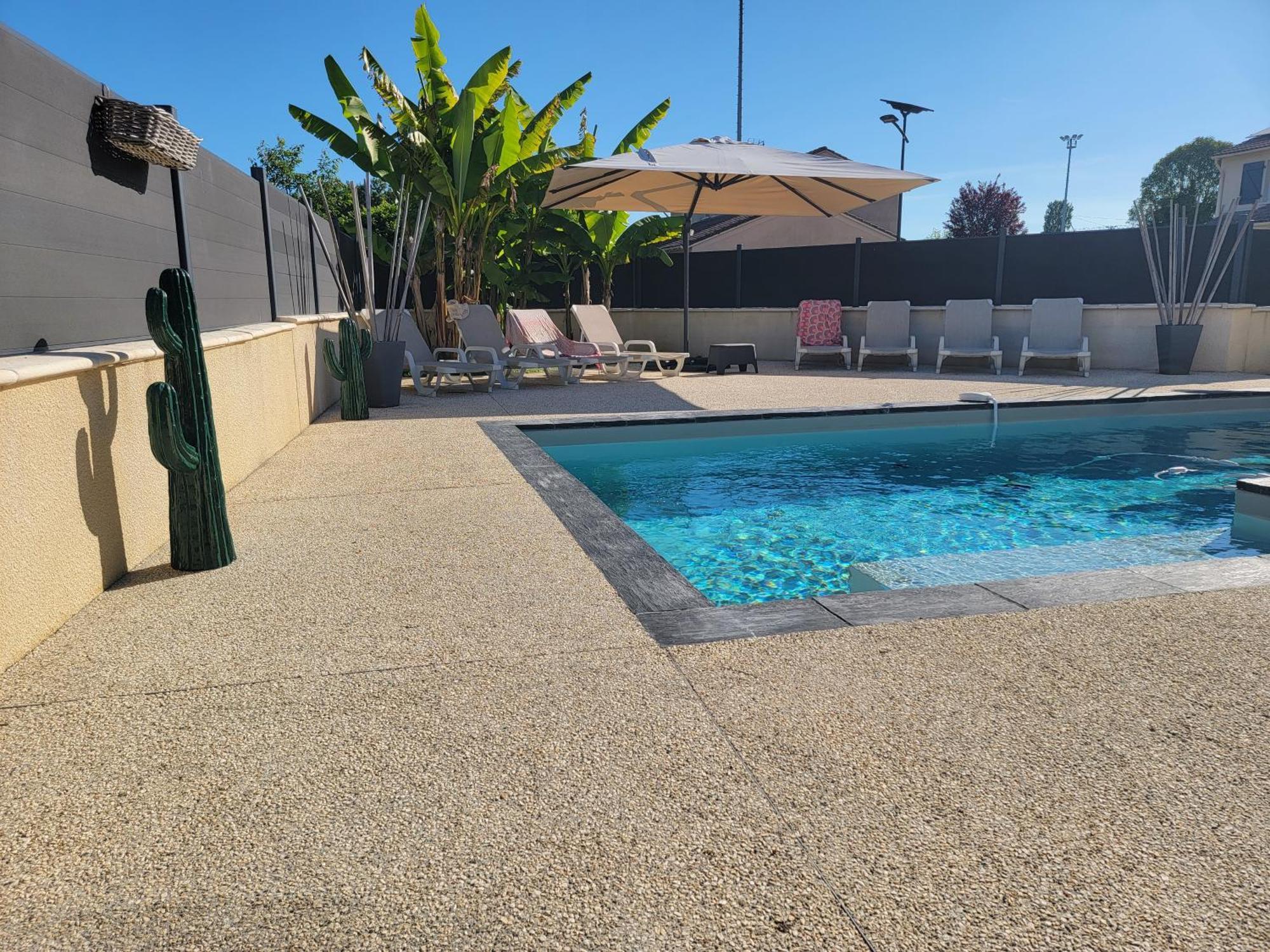 Bon-Encontre Villa Des Oliviers Sublime Villa Avec Piscine Chauffee Et Privee Et Baby Foot מראה חיצוני תמונה
